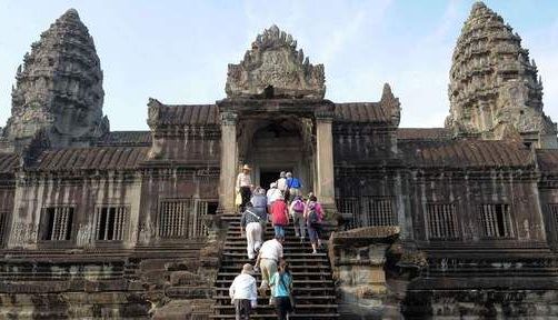 S-a DESCOPERIT un oraș pierdut!!! 1 angkor.jpg
