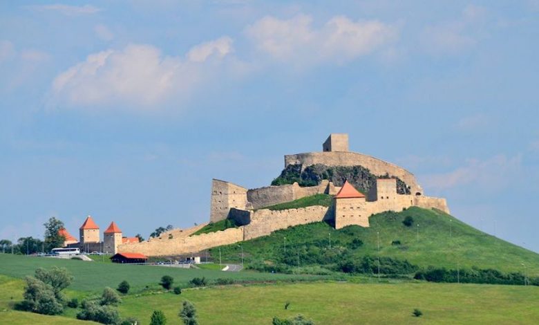 BRAŞOV. Festivalul de Folclor al Copiilor Instituționalizați, găzduit de Cetatea Rupea 1 cetatea-rupea.jpg