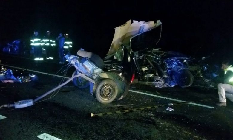 MAŞINĂ RUPTĂ în două. Pasagerii au murit pe loc (FOTO) 1 constanta.jpg