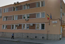 Tată protestează la DGASPC Brașov pentru respectarea programului de vizită cu fiul său / Peste 117 sesizări din partea lui de la începutul anului 16 dgaspc.png