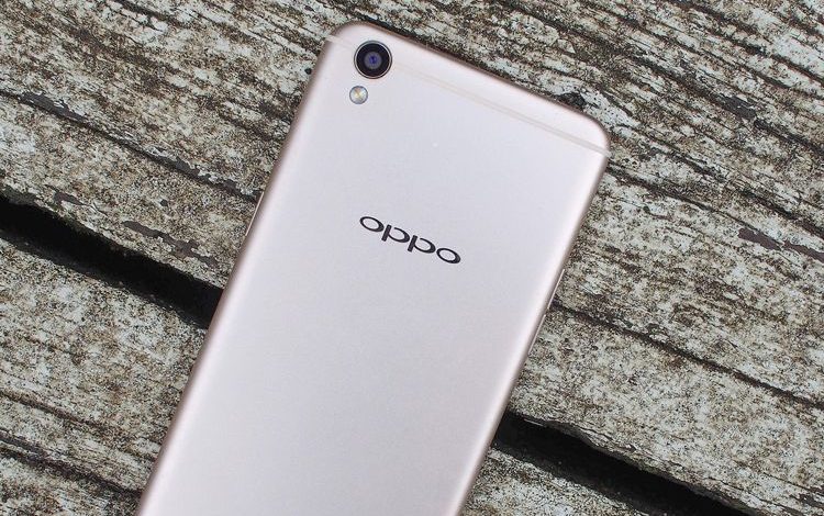 Oppo se aruncă în bătălia celor 8 GB de RAM 1 oppo-back.jpg