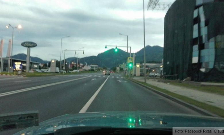 BRAȘOV. Pietonii au „verde” pe Calea Bucureşti! 1 semaforverde.jpg