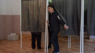 votScripcaruGeorge08_213792.JPG