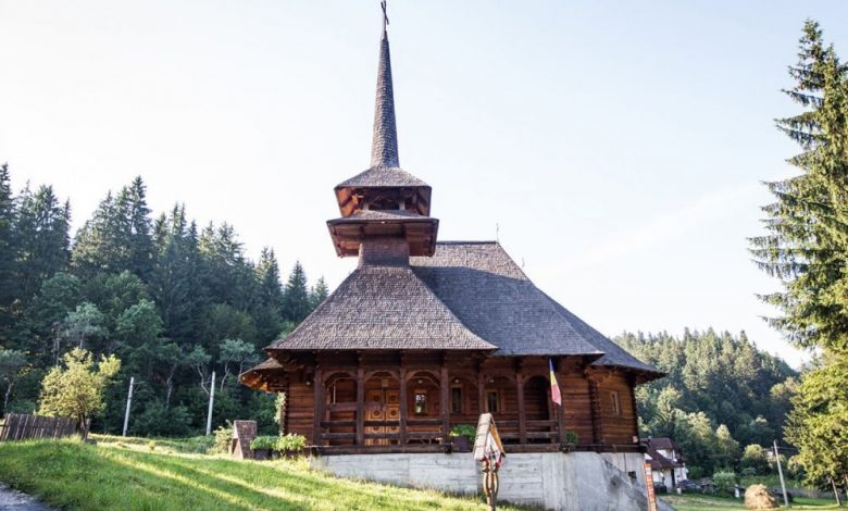 BRAȘOV. Hram la Biserica Sf. Pantelimon, Doctor fără de Arginţi 1 bisericasf-pantelimon_2.jpg