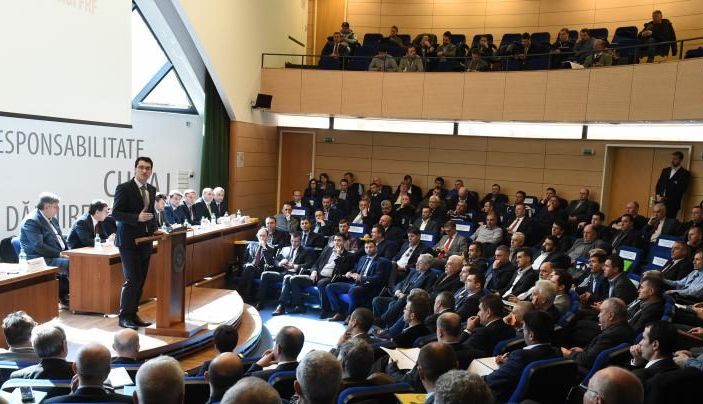 SCANDAL. Secretarul general al LPF, dat afară de la şedinţa Comitetului Executiv al FRF 1 cex.jpg