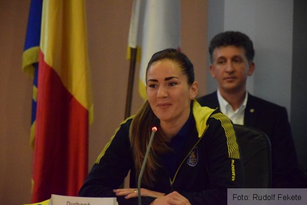 coronahandbalprimarie03_212983.JPG