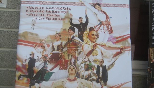 BRAȘOV. Festival internațional de dansuri populare 1 festivalfolclor.jpg