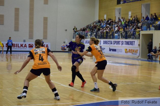 handbalcoronabrasovcsmbucuresti11_210752.JPG
