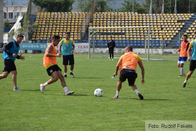 meciantrenamentfcbrasov07_218080.JPG