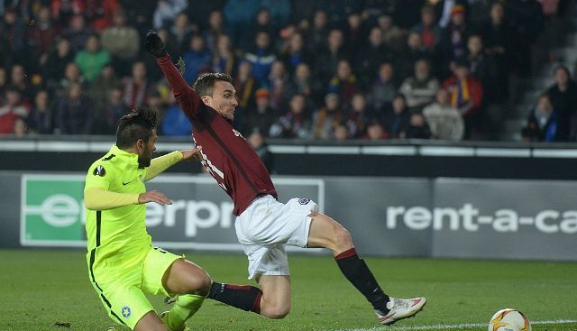Steaua a scos o remiză la Sparta Praga 1 praga_2.jpg