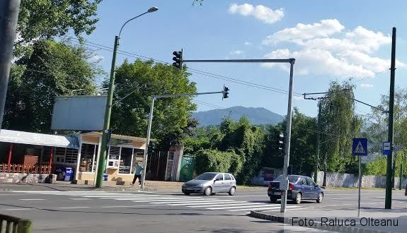 BRAȘOV. Trei treceri de pietoni de pe DN 13 ar putea fi semaforizate, după modelul celor din oraș! 1 trecereius.jpg