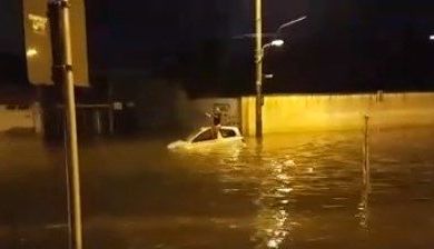 Update BRAŞOV. POTOP. Au căzut 53,3 litri de apă pe metru pătrat, în nici o oră 1 1_188.jpg