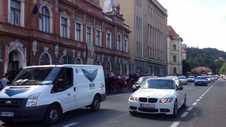 Brașov. Trafic îngreunat din cauza paradei Oktoberfest 1 IMG-20160825-WA0001 (1)_219886.jpg