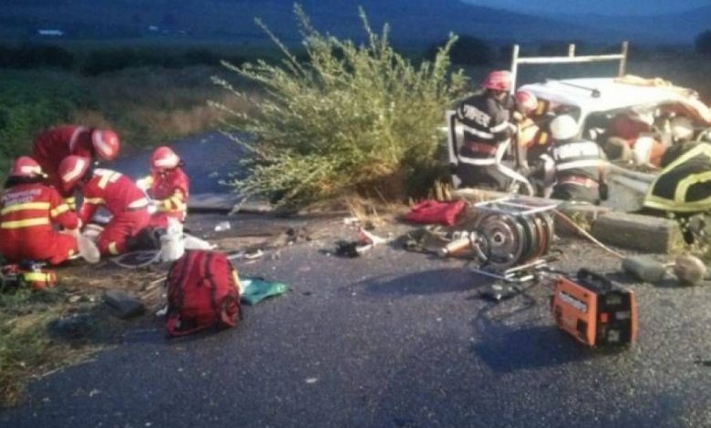Două persoane au murit, iar a treia este în stare gravă în urma unui accident petrecut astăzi 1 accident_12.jpg
