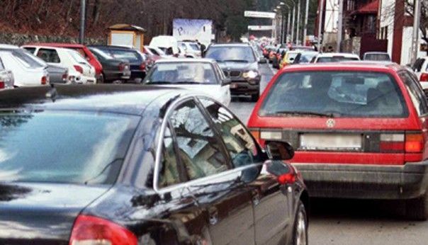 Trafic de coşmar pe DN 1 Ploieşti - BRAŞOV 1 aglomeratie_3.jpg