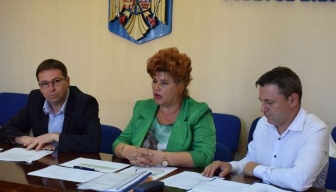 BRAȘOV. AJOFM insistă cu șase dintre cursurile pentru șomeri 1 ajofmsefi.jpg