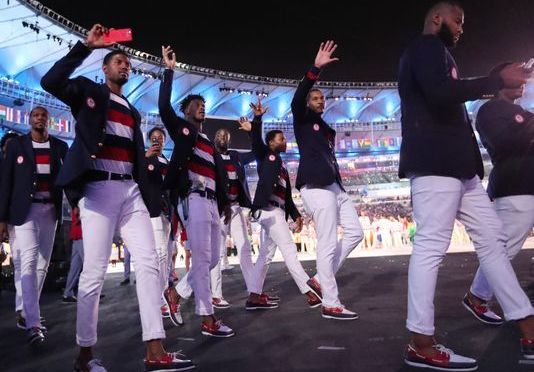 JO RIO 2016. Din „greşeală”, la bordel 1 baschetbalisti.jpg
