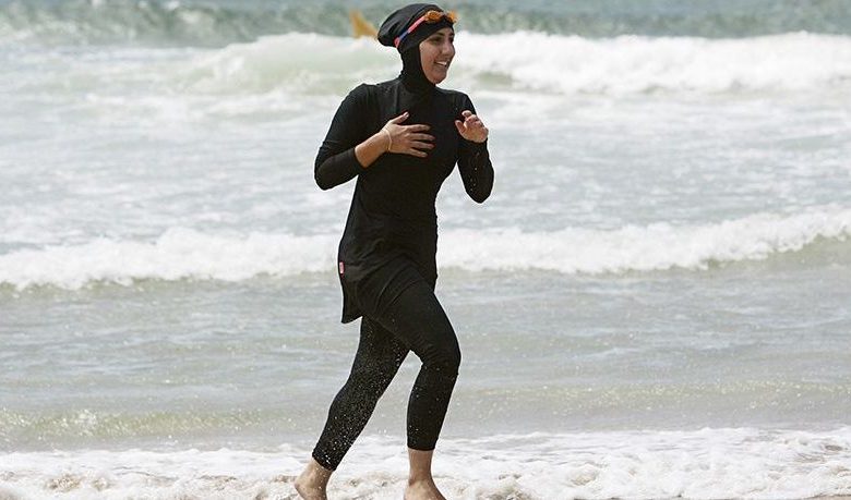 Costumul de baie „burkini” INTERZIS pe Riviera Franceză 1 burkini.jpg