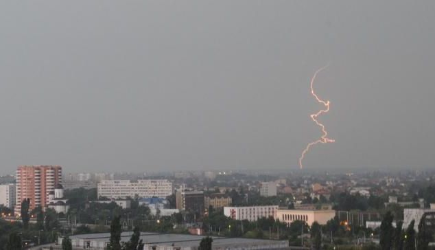 Informare meteo de instabilitate atmosferică accentuată 1 descarcarielectrice.jpg
