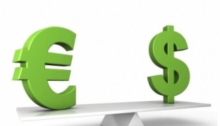 Dolarul american a înregistrat o scădere semnificativă, fiind cotat la 4,1782 lei 1 eurosidolarulamerican2.jpg