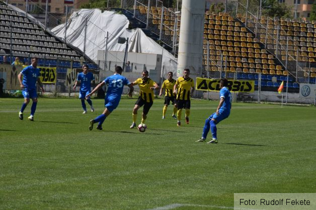 fotbalfcbrasovdunareacalarasi01_220169.JPG