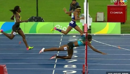 JO RIO 2016. Controversă. Finala de la 400 de metri feminin, câștigată de o atletă care a plonjat pe burtă peste linia de sosire 1 miller.png