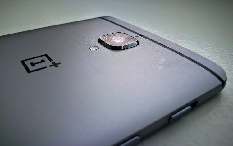 Un Android compact stă să apară. Să fie de la OnePlus? 1 oneplus-3-camera.jpg
