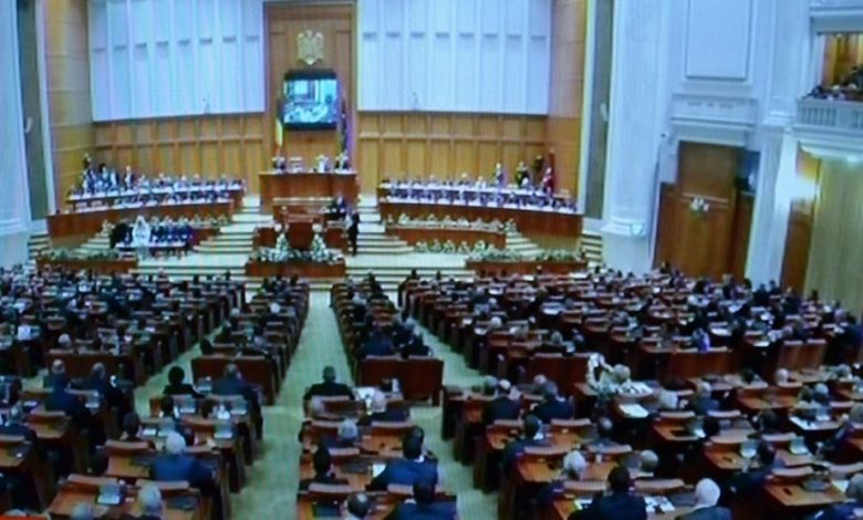 BRAŞOV. Îngrijorător! Legea Aeroportului a fost amânată încă o săptămână. Boicotul liberalilor braşoveni... 1 parlament_3.jpg