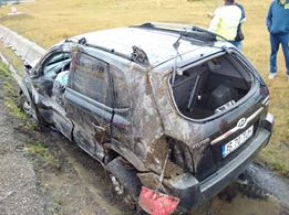 BRAȘOV. Prost să fii, noroc că (i)eș(t)i! Mai multe autoturisme „au scăpat” pe DN 1 Codlea - Perșani 1 persani 5_219069.jpg