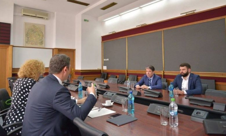 BRAŞOV. BCR vrea să finanţeze aeroportul, achiziţia de autobuze RAT sau dezvoltarea reţelei de şcoli profesionale! 1 prim-bcr.jpg