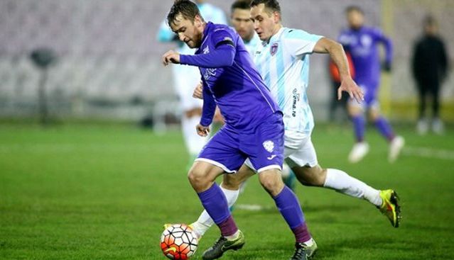 FC BRAȘOV. „Stegarii” l-au ratat pe Robert Elek, dar au luat un mijlocaș de la ASA Tg. Mureș 1 robertelek.jpg