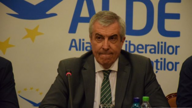 ALDECalinPopescuTariceanu03_213331.JPG