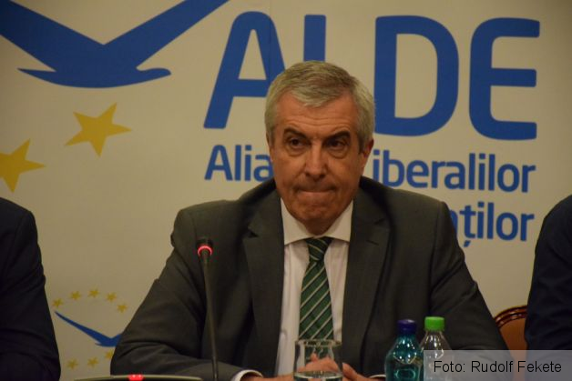 ALDECalinPopescuTariceanu03_213331.JPG