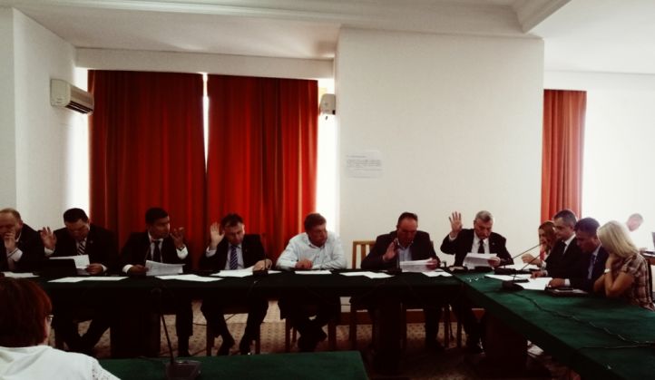 ULTIMA ORĂ. Adrian Veştea şi George Scripcaru i-au convins pe parlamentari! Legea Aeroportului va fi dezbătută în Senat în regim de urgenţă! 1 CYMERA_20160914_153556_221577.jpg