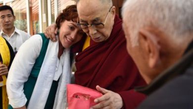 DalaiLama1_221384.jpg