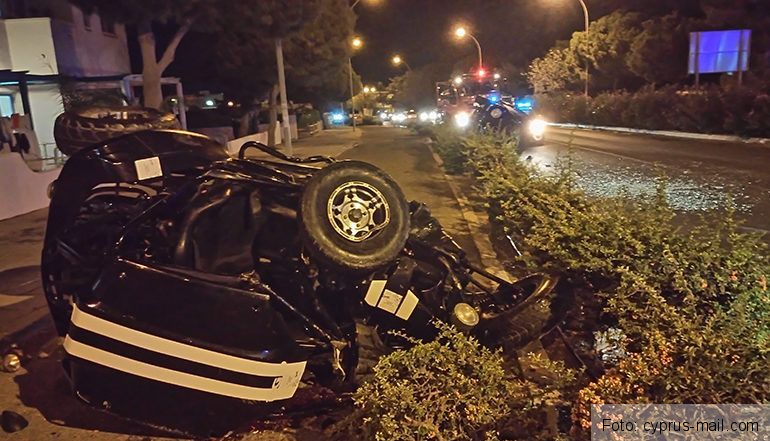 O româncă de 29 de ani a murit într-un accident rutier produs în Cipru (FOTO) 1 accidentcipru.jpg
