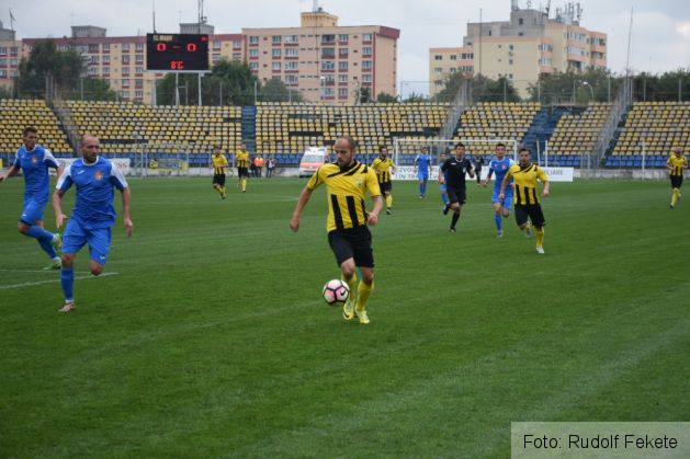 fotbalfcbrasovbalotestiseptembrie08_222096.JPG