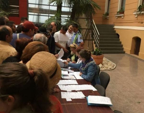 Peste 160 de braşoveni şi-au luat loc de parcare, astăzi, în Astra I 1 locparcare.jpg