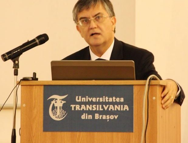 Anunţul care dă frisoane şefilor locali din învăţământul preuniversitar 1 ministruleducatieilabrasov.jpg