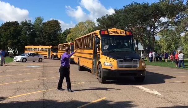 Mai multe şcoli din Canada au fost evacuate, din cauza unei ameninţări teroriste 1 scoalaevacuata.jpg