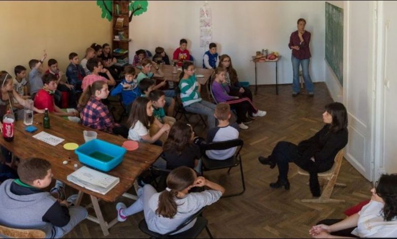 BRAȘOV. „Zilele Ştiinţei” la Râşnov, în conexiune cu Bucureștiul 1 sttinta.jpg