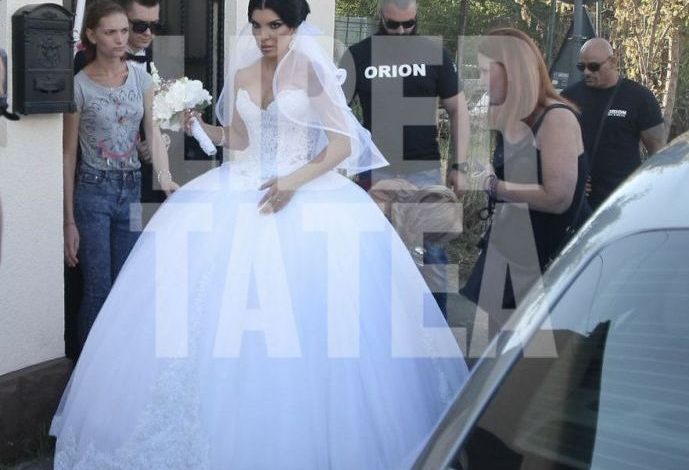 Rochia i-a dat dureri de cap Andreei Tonciu 1 tonciu_6.jpg