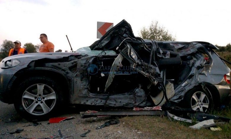 IMPACT VIOLENT. A murit pe loc după ce maşina în care se afla a fost lovită de un TIR 1 topaca.jpg