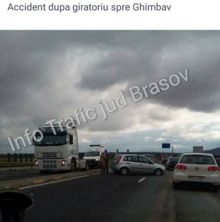 BRAŞOV. Accident pe DN 1, între Braşov şi Ghimbav 1 accidentghimbav2.jpg
