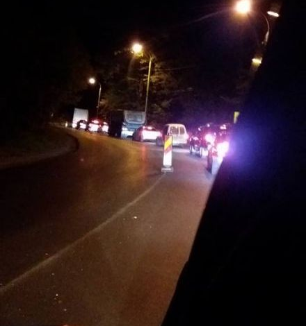 Trafic intens pe DN 1, în zona stațiunilor montane 1 aglomeratiedn1_2.jpg