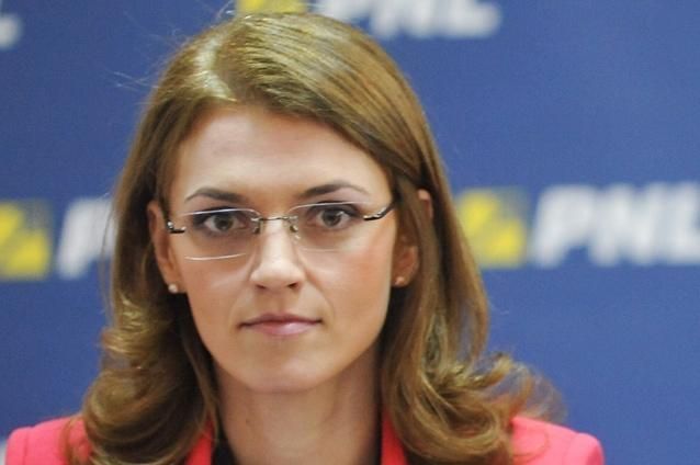 ALEGERI 2016. Ce spune Alina Gorghiu despre demisia de la şefia PNL 1 alina-gorghiu_2.jpg