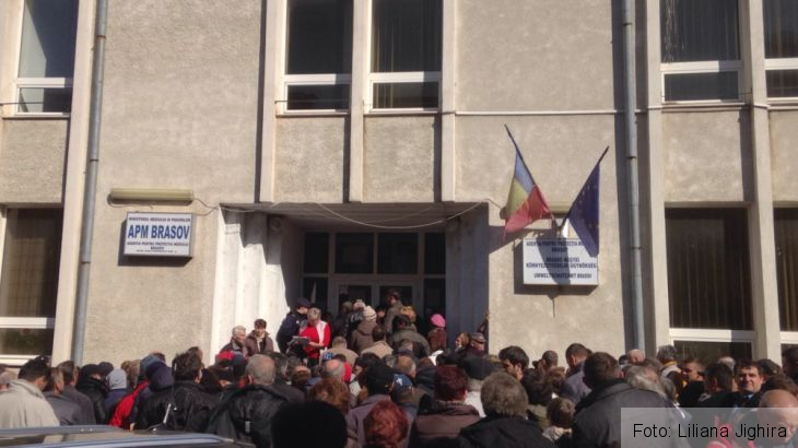 BRAŞOV. Coadă la APM pentru „Casa Verde” 1 casaverde_223267.jpg