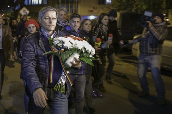 Premierul s-a contrat cu jurnaliștii la „Colectiv” 1 cioloslacolectiv.jpg
