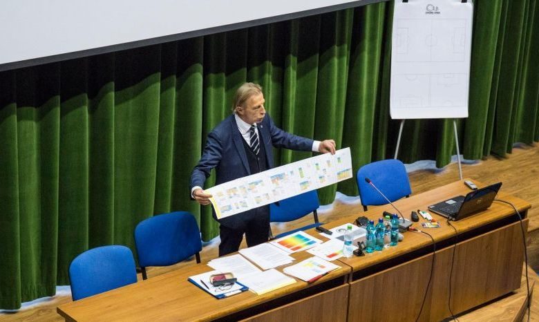 Christoph Daum a trecut la catedră 1 daum1.jpg