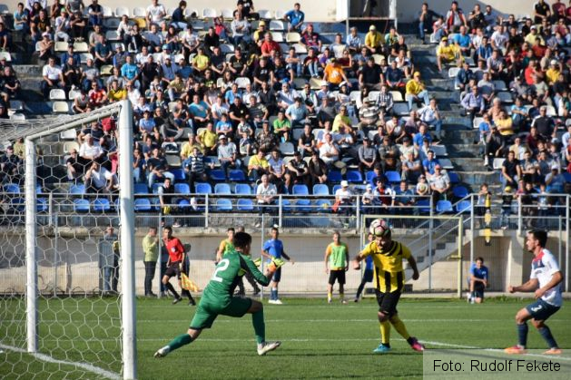 fotbalfcbrasovchindiatargoviste05_222810.JPG